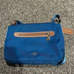 Coach crossover handbag